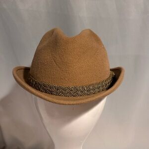 Vintage Beige Fedora Hat with Decorative Band